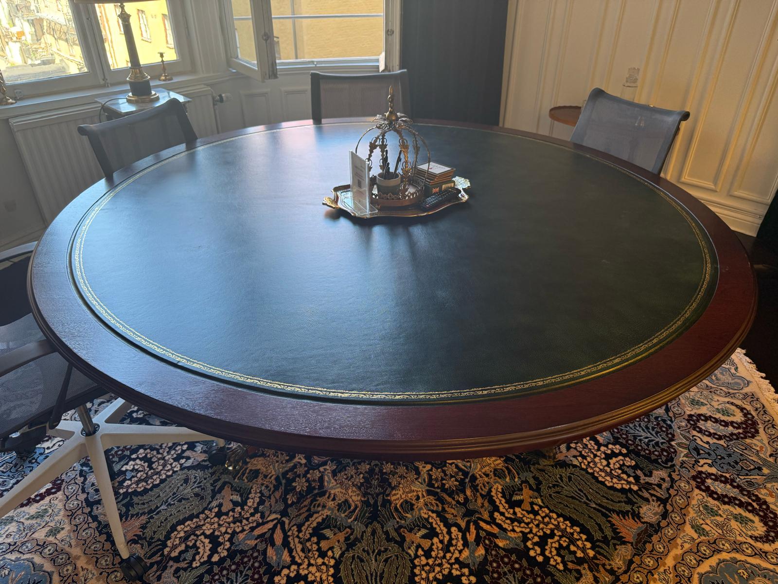 Konferensbord i Mahogny med Antikgrönt Läder