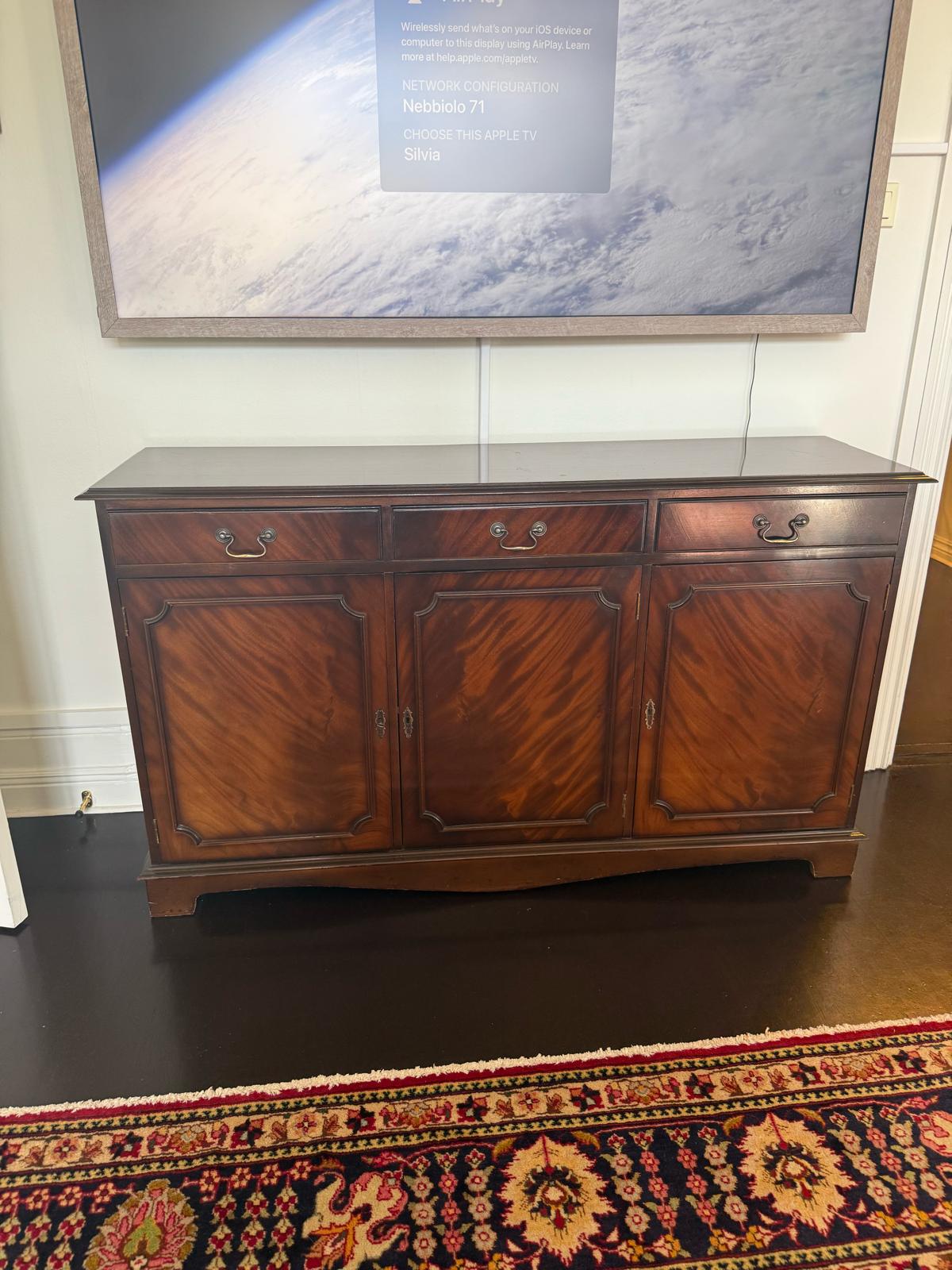 Sido Bord med 3 Dörrar i Mahogny