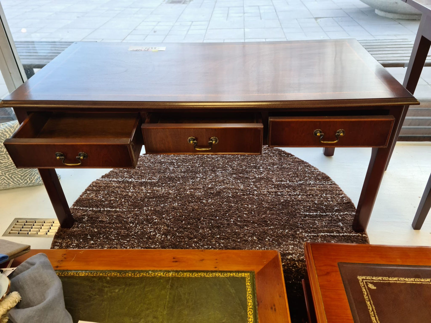 Soffbord med 6st lådor - Klassiska Engelska Möbler