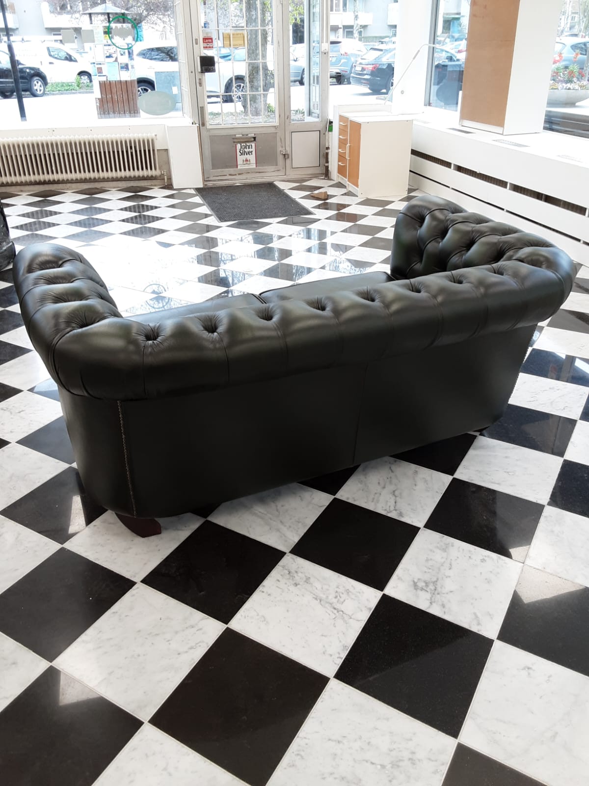 Chesterfielad soffa - NY - Klassiska Engelska Möbler